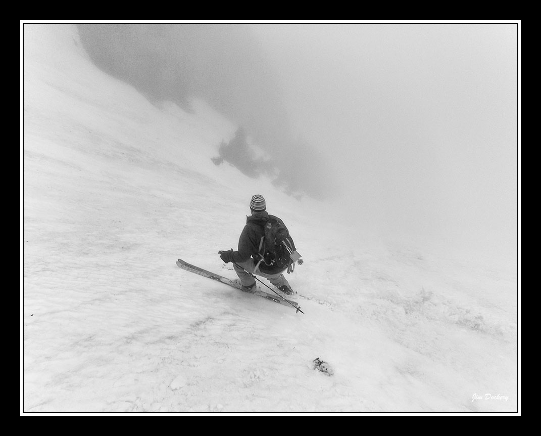 Skiing-Gunsight-into-mist-bw.jpg