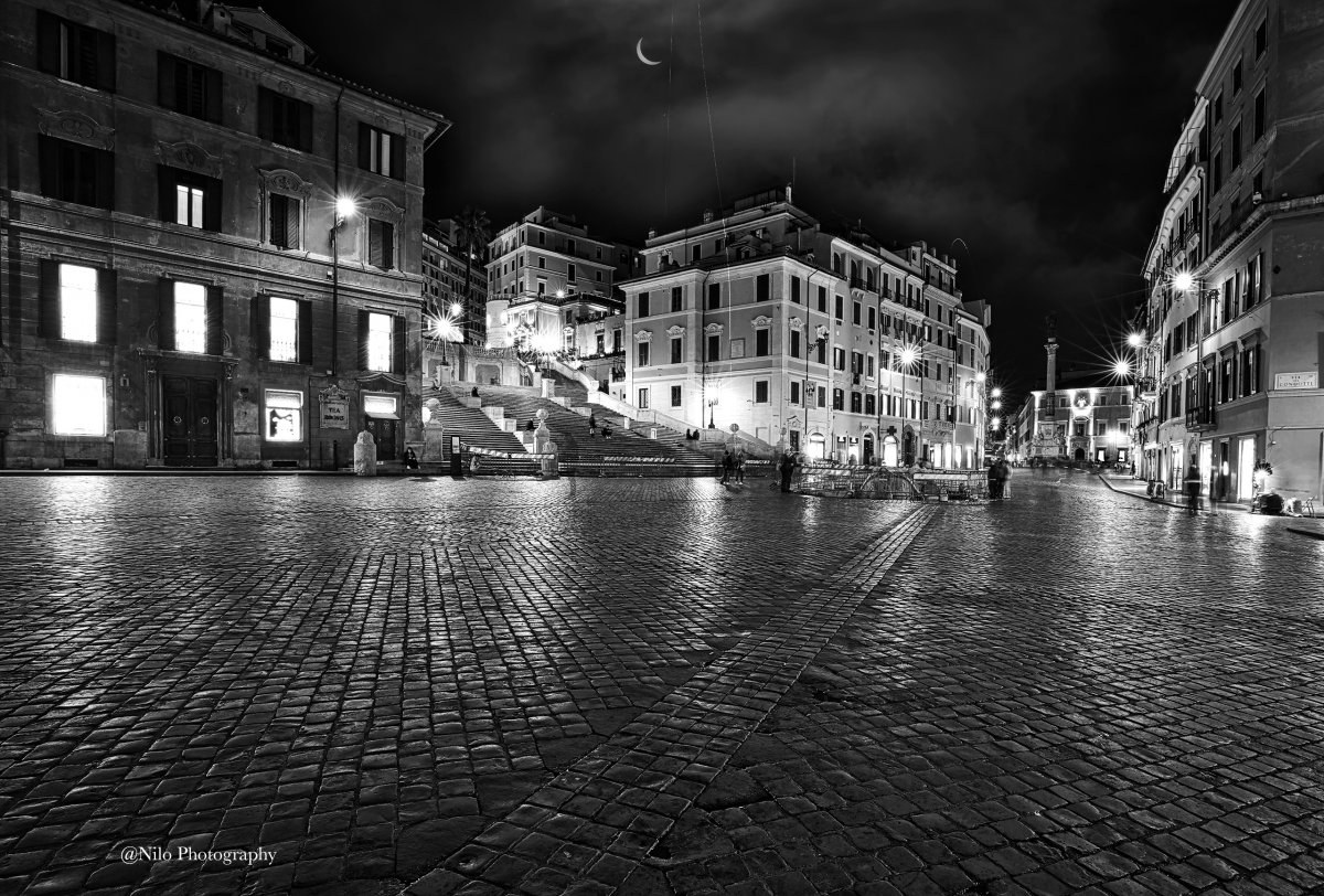 Spanish steps blk&wht.jpg