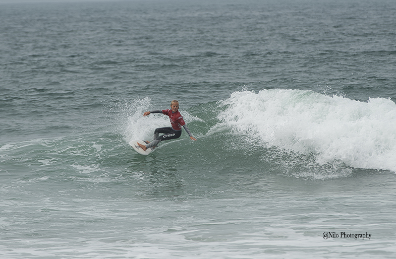 Surfer 2.jpg