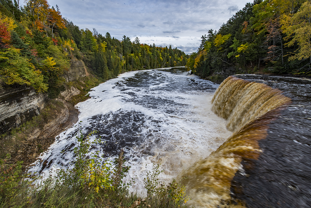 Tahquamenon Falls overlook.jpg