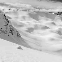 Sentry Lodge 1 (215bw S)