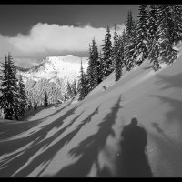 Tyee-Pk_Panorama1bw