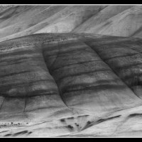 Painted-Hills_Pano3bw