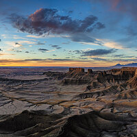 _B4C8832MoonScapePano21Crop.jpg