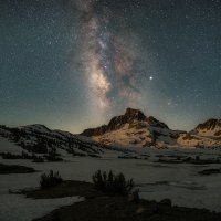 Nocturnal Frozen Islands A
