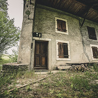 Abandoned farmhouse 2