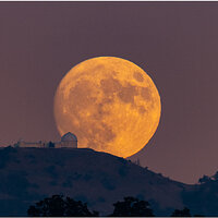 OZA06985MtHamMoonRiseFB.jpg