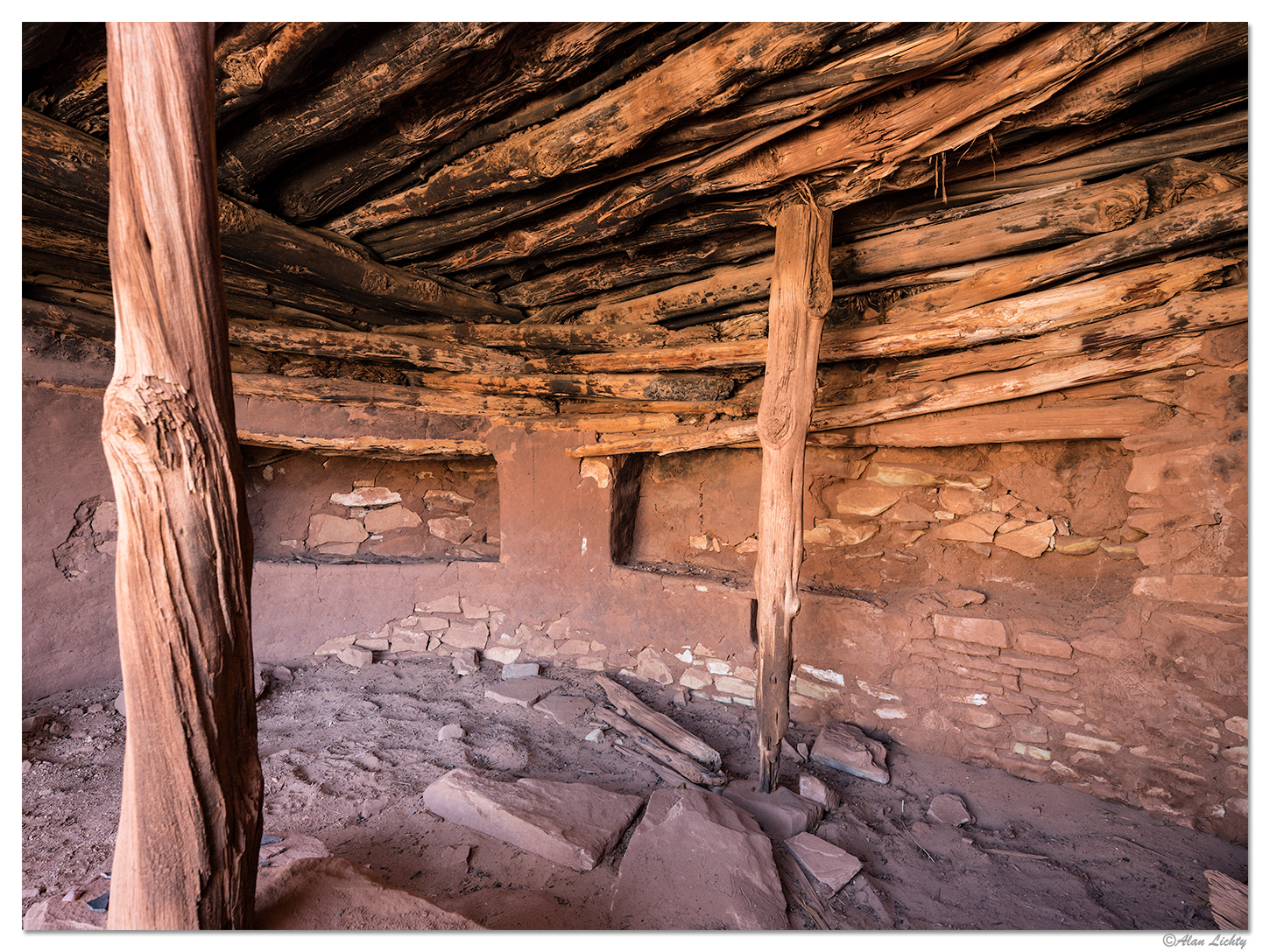 Lewis Lodge Kiva Pano 2